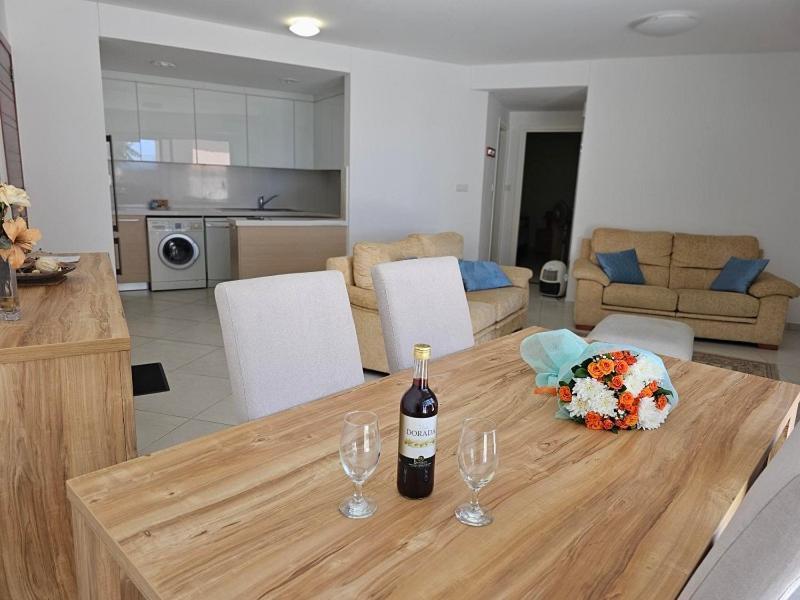 Apartamento The Lighthouse Paphos Exterior foto