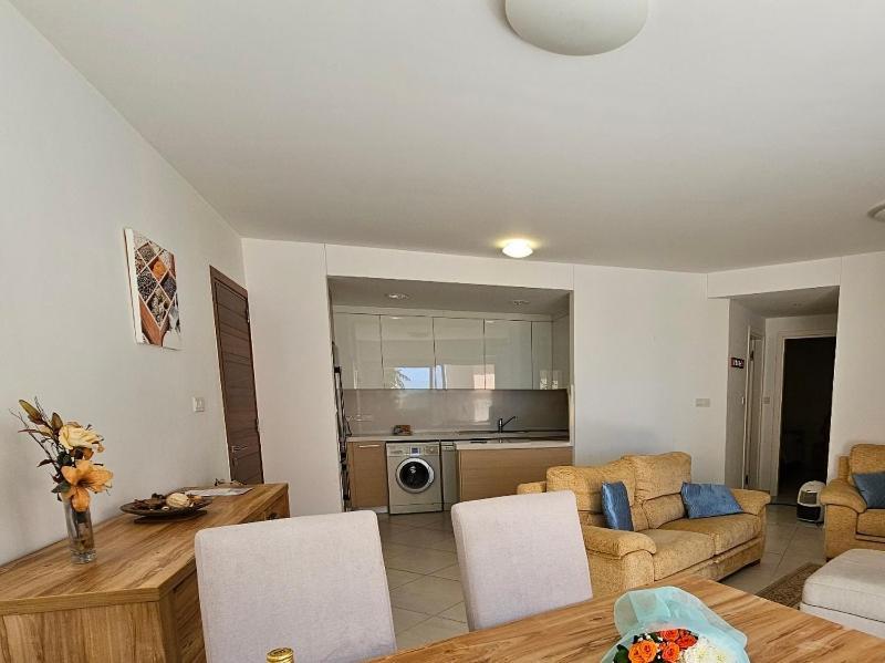 Apartamento The Lighthouse Paphos Exterior foto